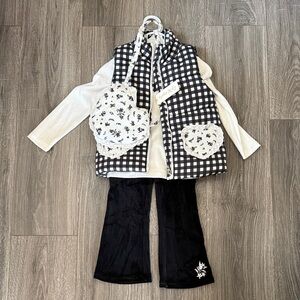 Cynthia Rowley Black & White Gingham Puffer Vest with Heart Pockets Size 4